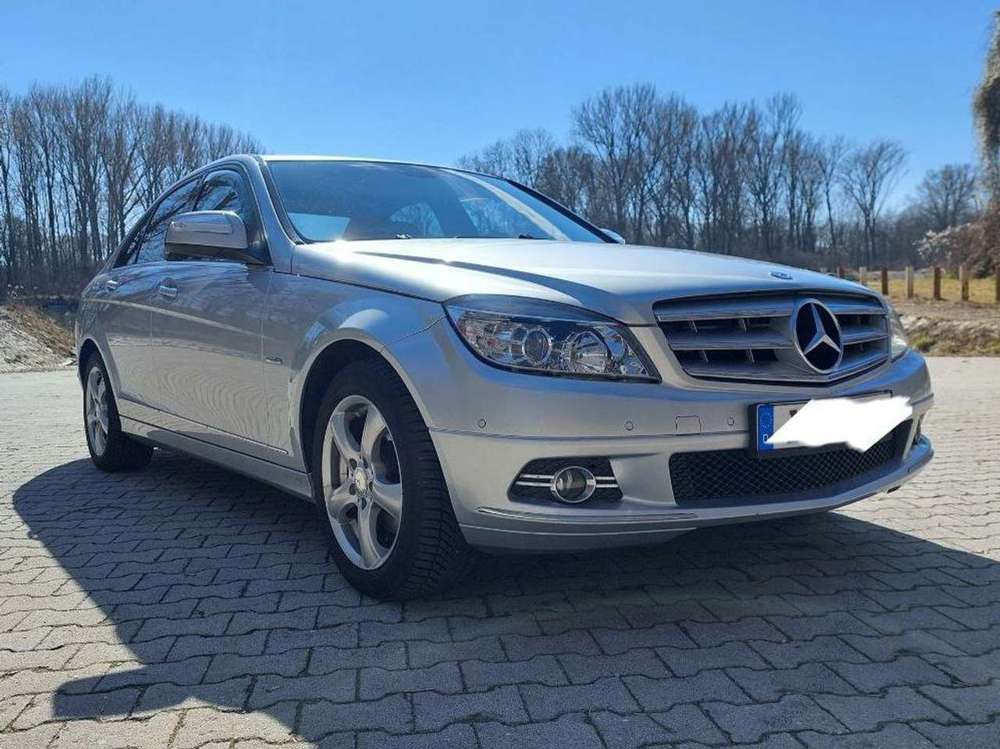 Mercedes-Benz C 220 C 220 CDI DPF Automatik Avantgarde