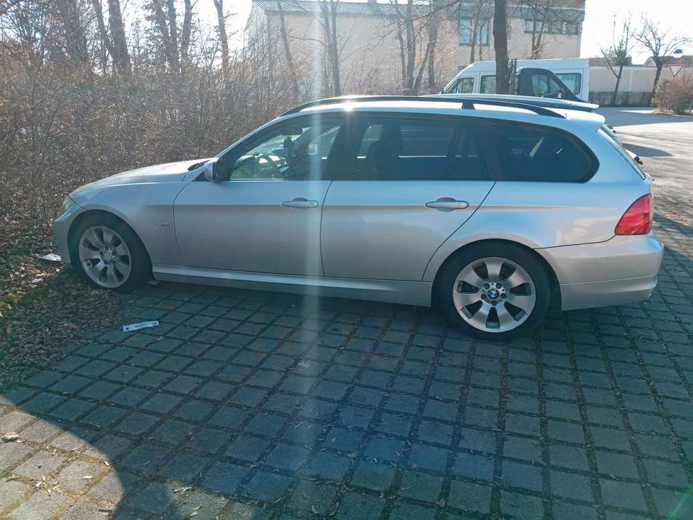 BMW 320 320i