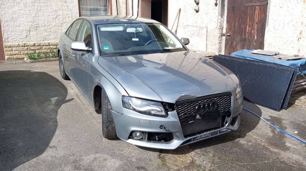Audi A4 B8 VfL 1.8 TFSI quattro