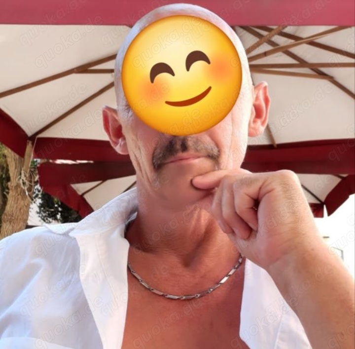 Welche Frau sucht ein besuchbaren Mann, für Affäre. 