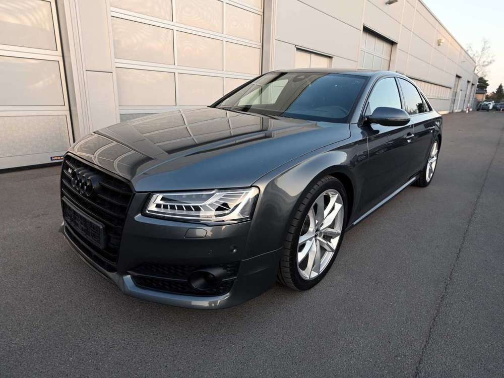 Audi S8 4.0 TFSI quattro plus Nachtsicht ACC Keramik