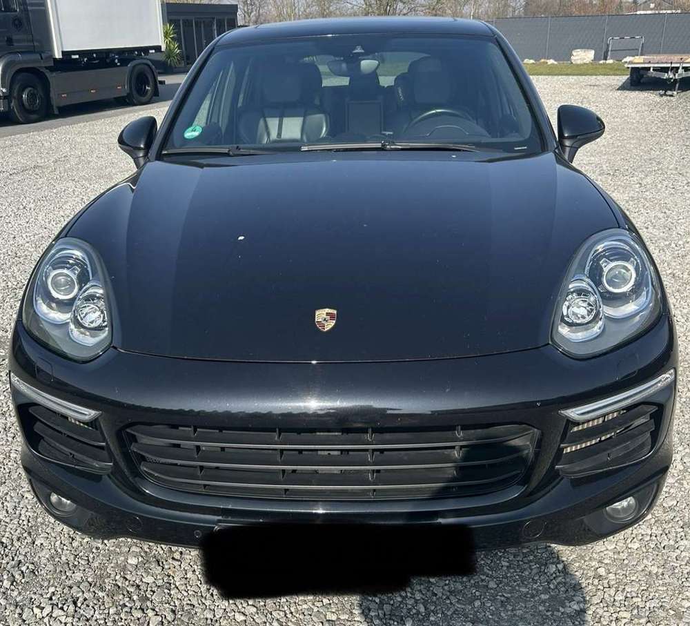 Porsche Cayenne S Diesel Platinum Edition