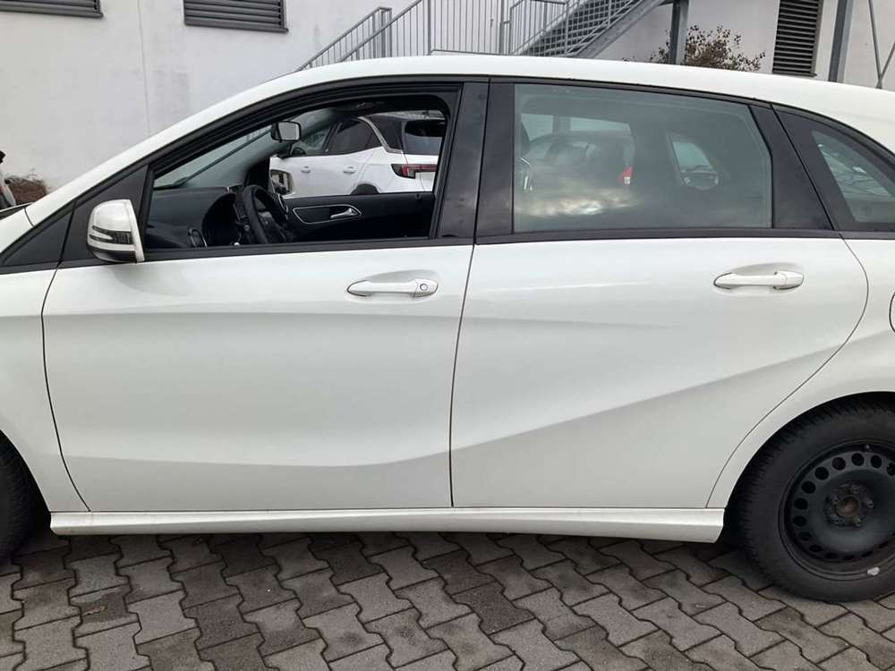 Mercedes-Benz B 180 B+180+(CDI)+d+7G-DCT