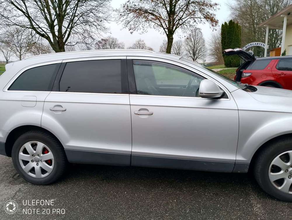 Audi Q7 Q7 3.0 TDI DPF quattro tiptronic