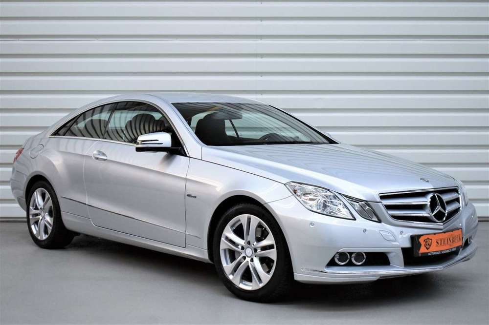 Mercedes-Benz E 200 E200 CGI Elegance+1.Hand+SHZ+Bi-Xenon+PDC+Leder