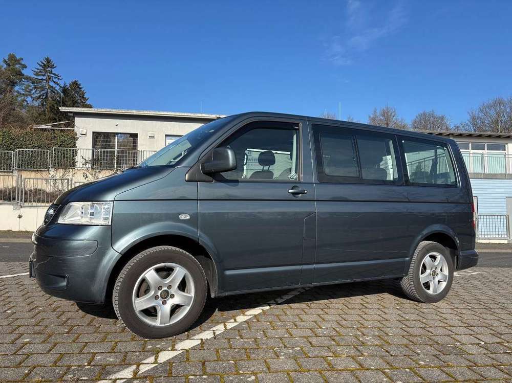 Volkswagen T5 Caravelle Caravelle Kurz (7.Si.)