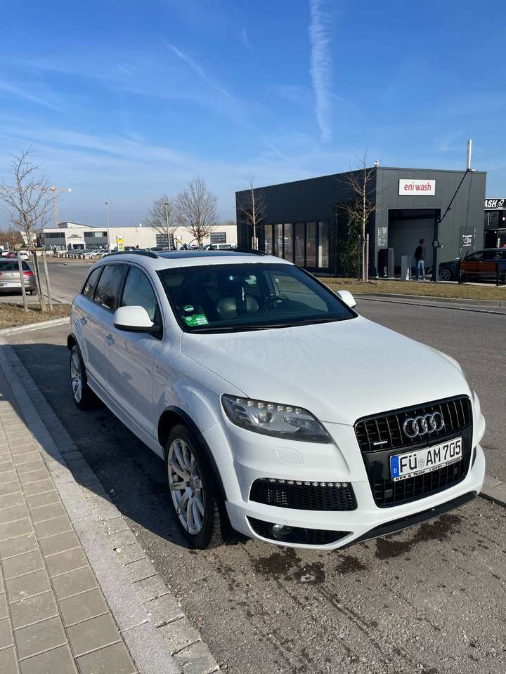 Audi Q7 4.2 TDI DPF quattro tiptronic