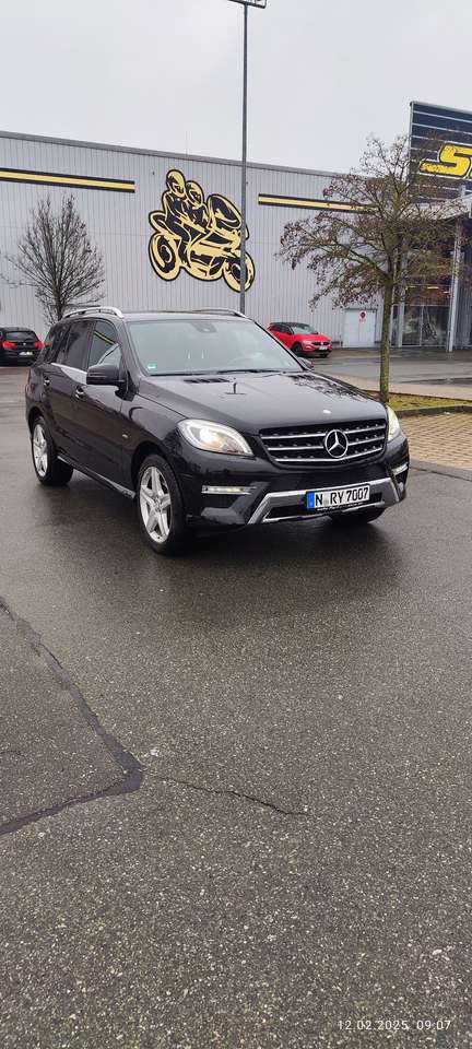 Mercedes-Benz ML 350 BlueTEC 4MATIC 7G-TRONIC
