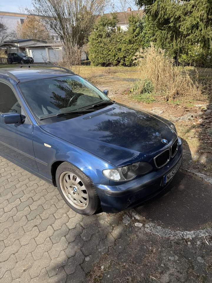 BMW 320