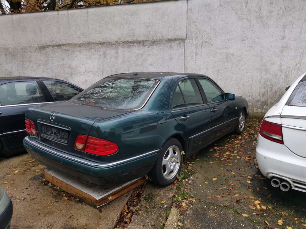 Mercedes-Benz E 430 Avantgarde