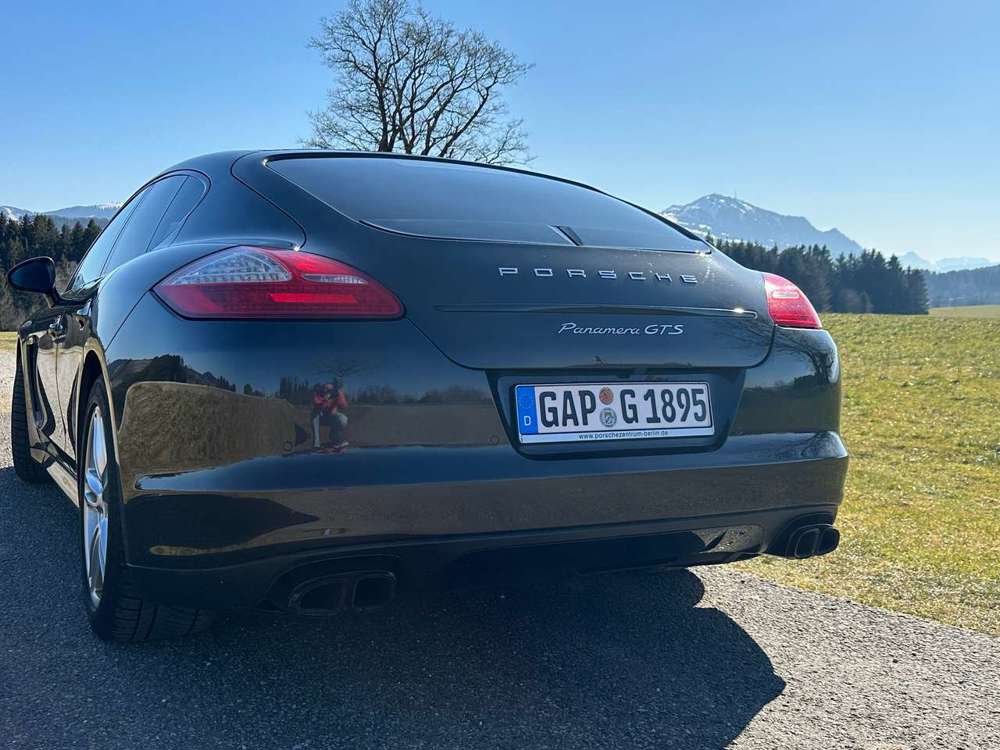 Porsche Panamera GTS