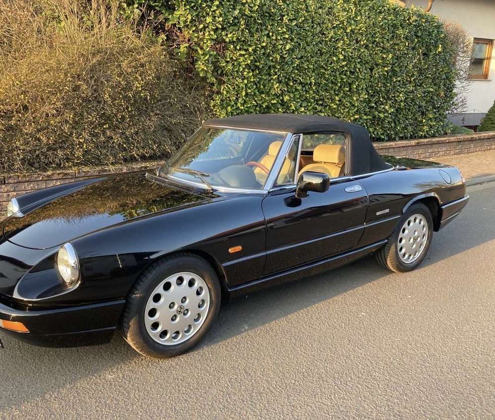 Alfa Romeo Spider 2.0