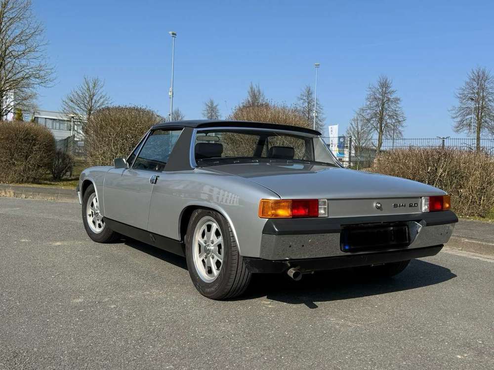 Porsche 914