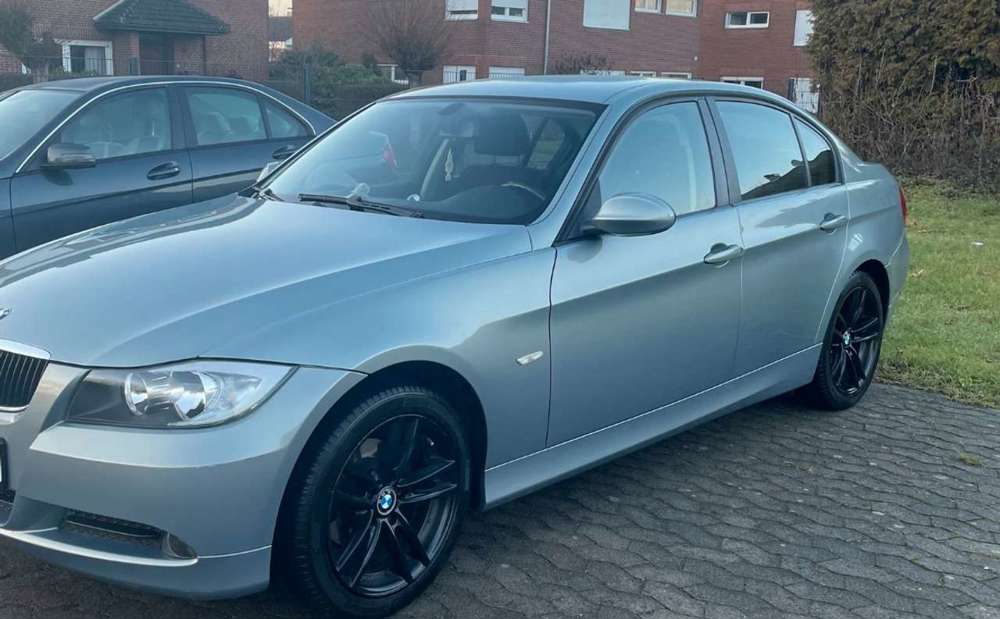 BMW 318 318i