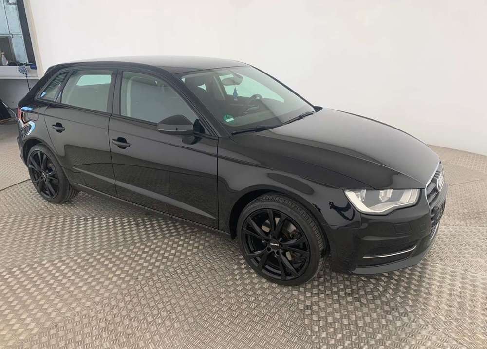 Audi A3 A3 1.8 TFSI Sportback S tronic Ambition