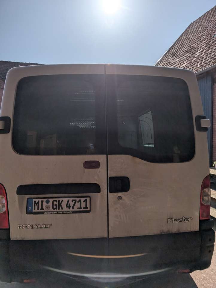 Renault Master 2.5 dCi 100 L1H1
