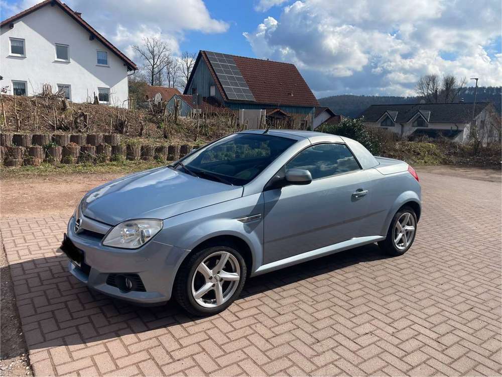 Opel Tigra Twin Top 1.4 Cabrio
