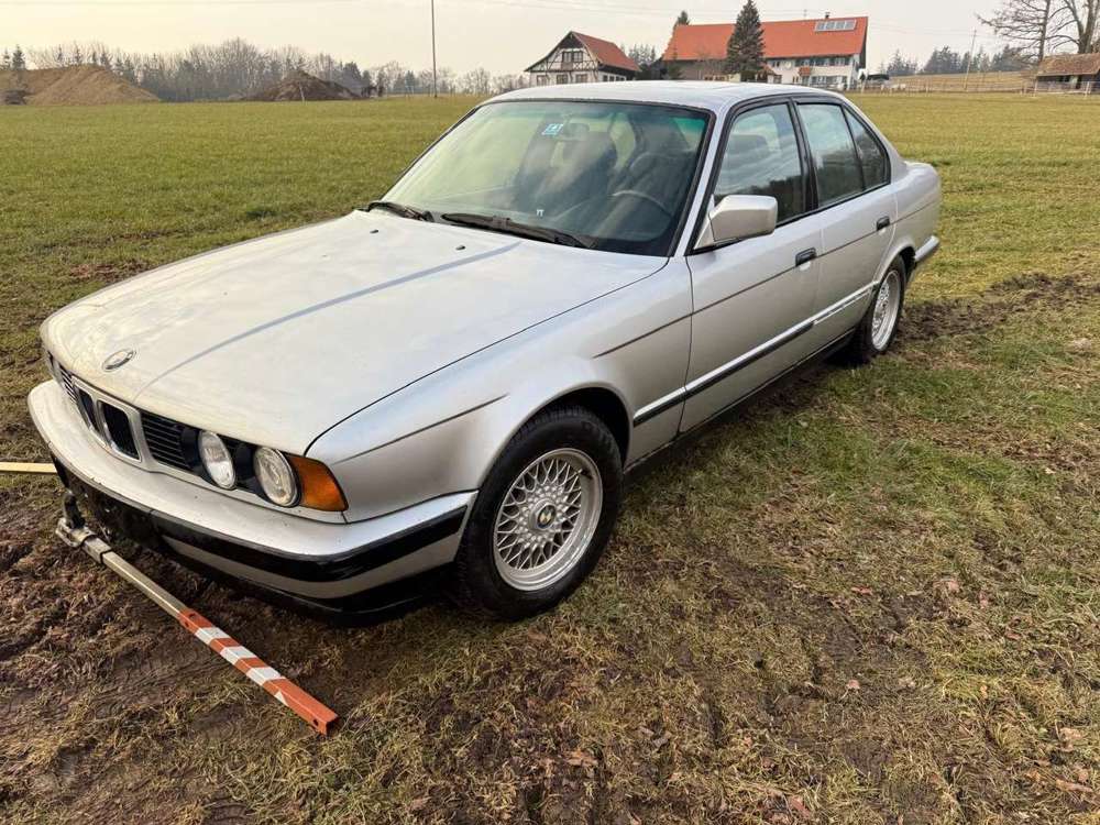 BMW 525 5er 525i
