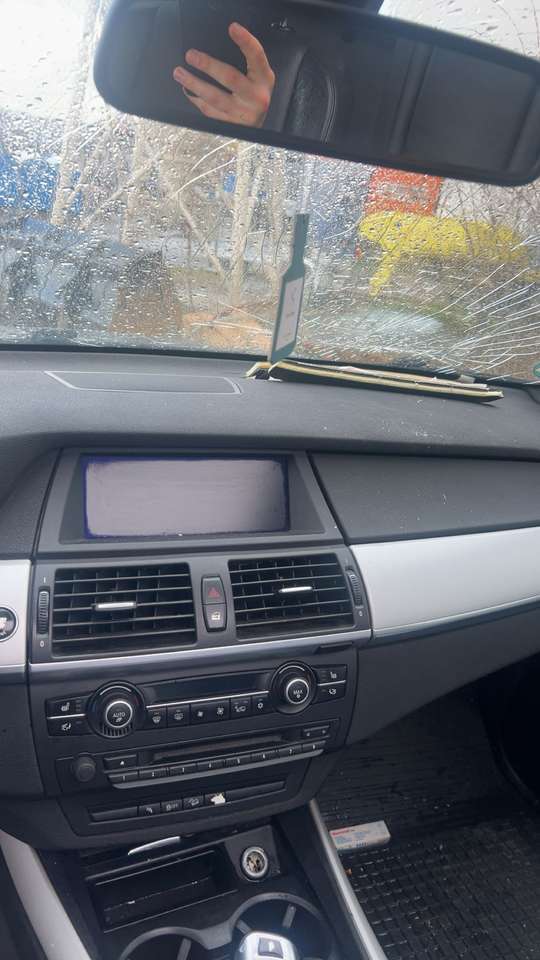 BMW X5 xDrive30d Unfall Frontschaden