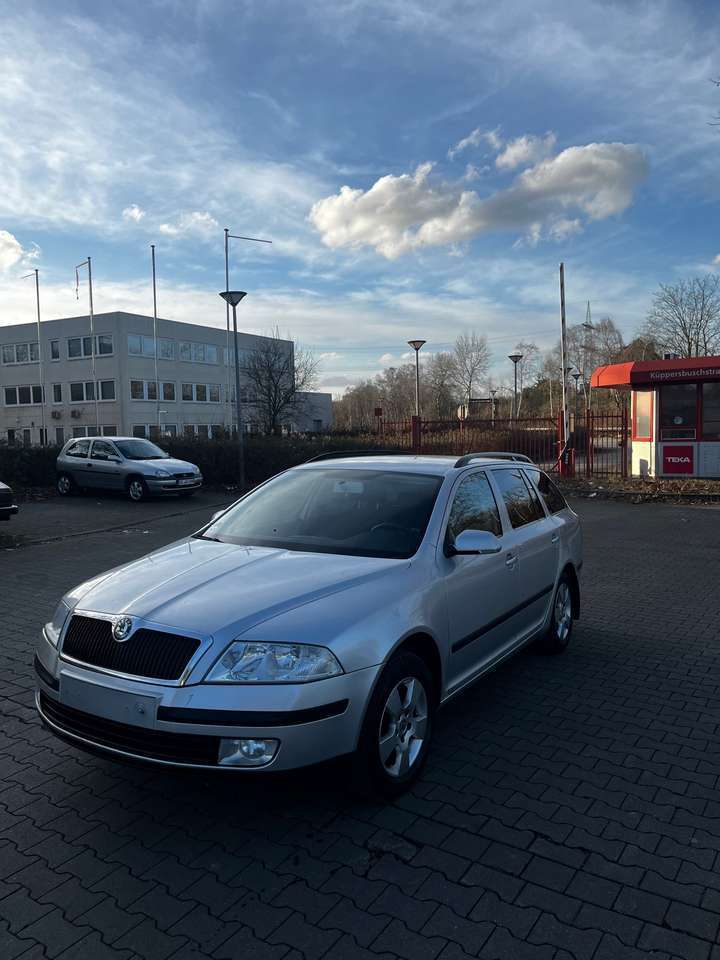 Skoda Octavia Combi 1.9 TDI Ambiente -TÜV 2027