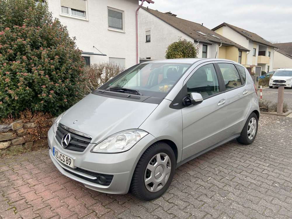 Mercedes-Benz A 160 A 160 CDI DPF BlueEFFICIENCY
