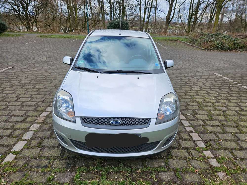Ford Fiesta 1,3Style,117.300km !