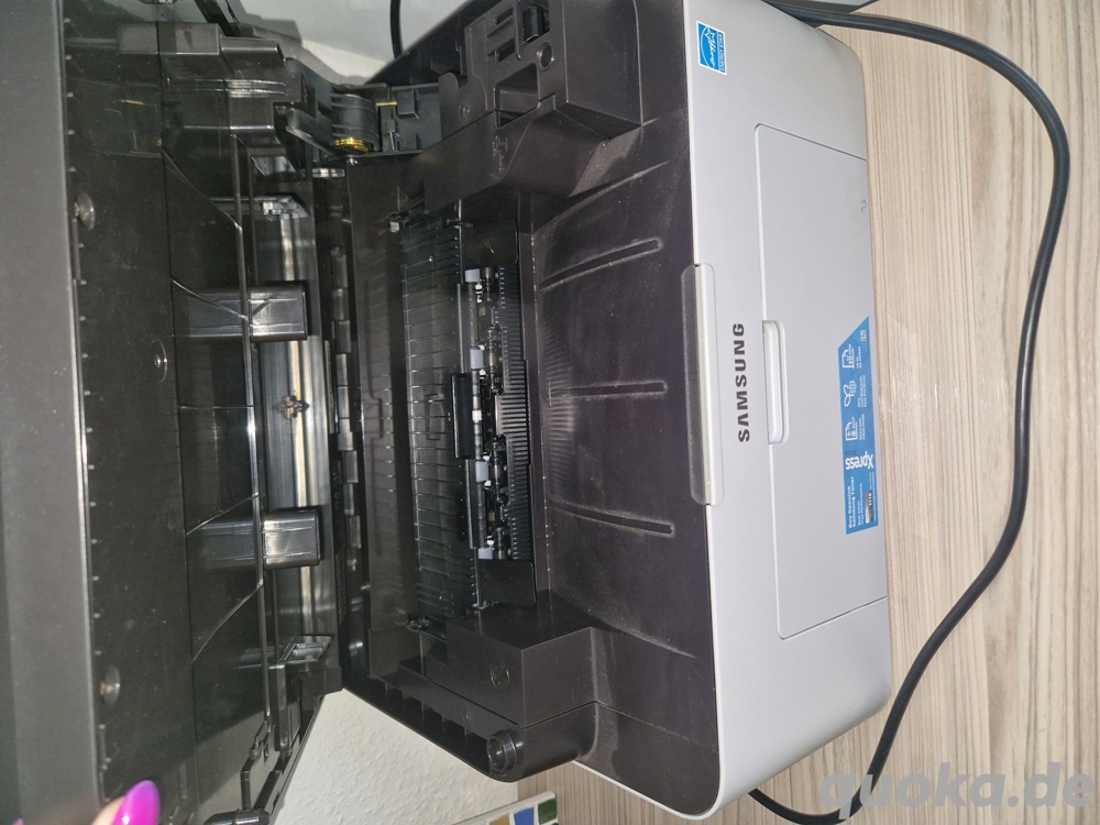 sehr gut erhaltener Laserdrucker zu verkaufen