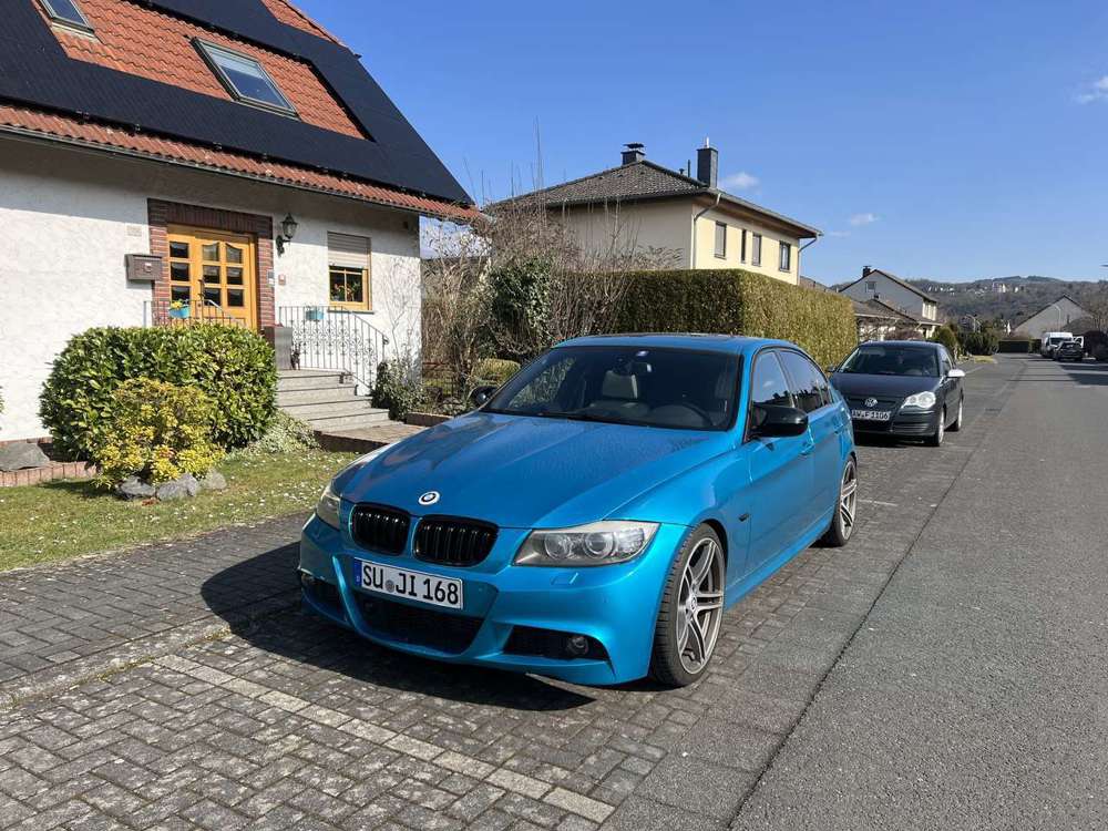 BMW 330 330d xDrive AbsT/StHZ/Key-less/ Vollausstattung