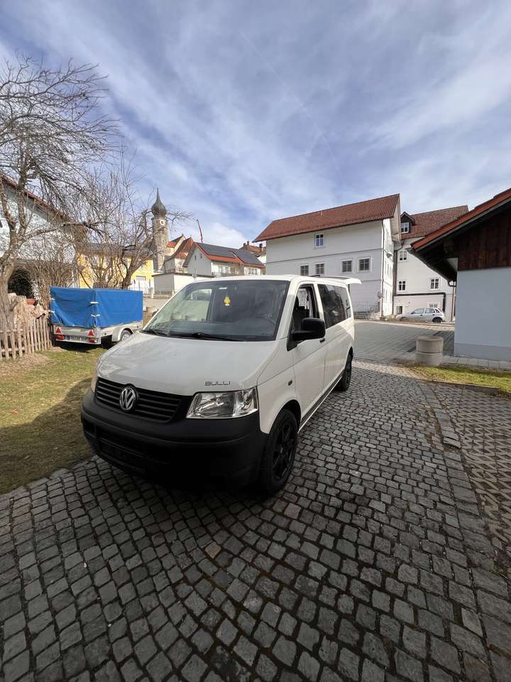Volkswagen T5 Caravelle Kurz (7.Si.) DPF