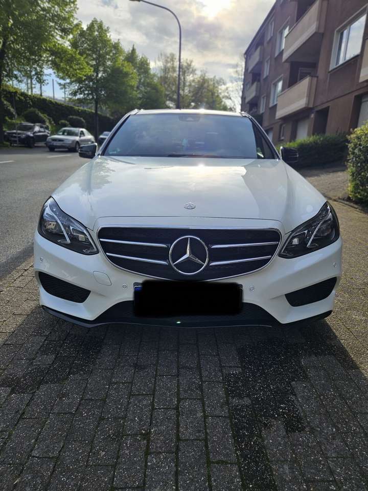 Mercedes-Benz E 220 E 220 BlueEfficiency Edition BlueTec (212.001)