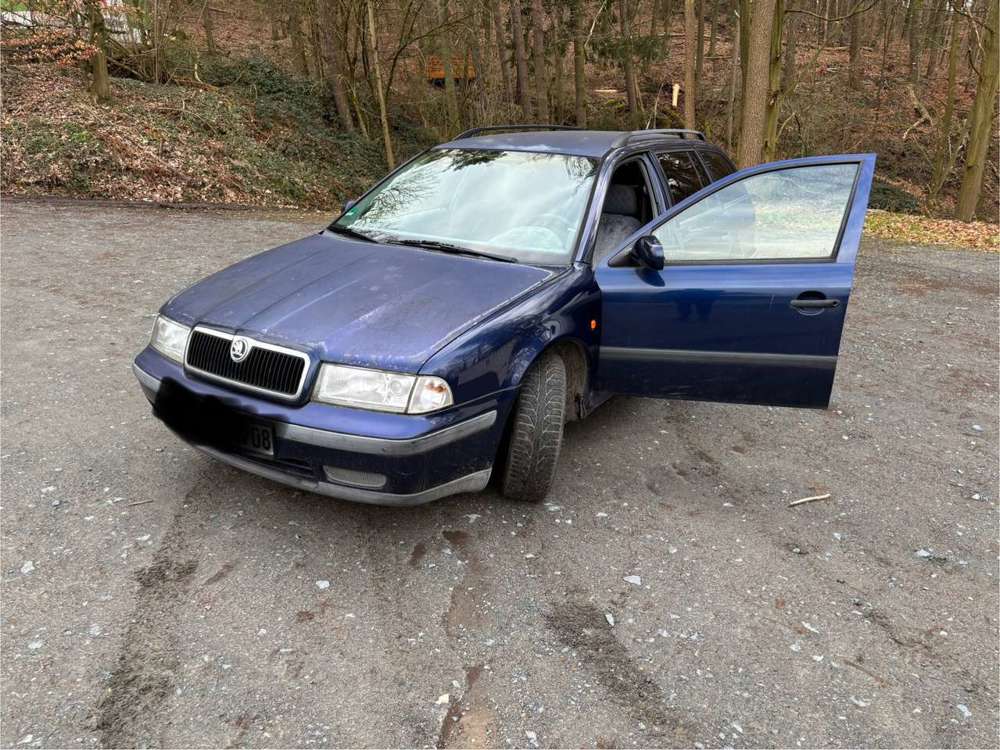 Skoda Octavia 1.6 Combi LX