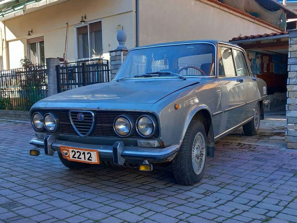 Alfa Romeo Giulia Berlina 2000 Oldtimer 1972