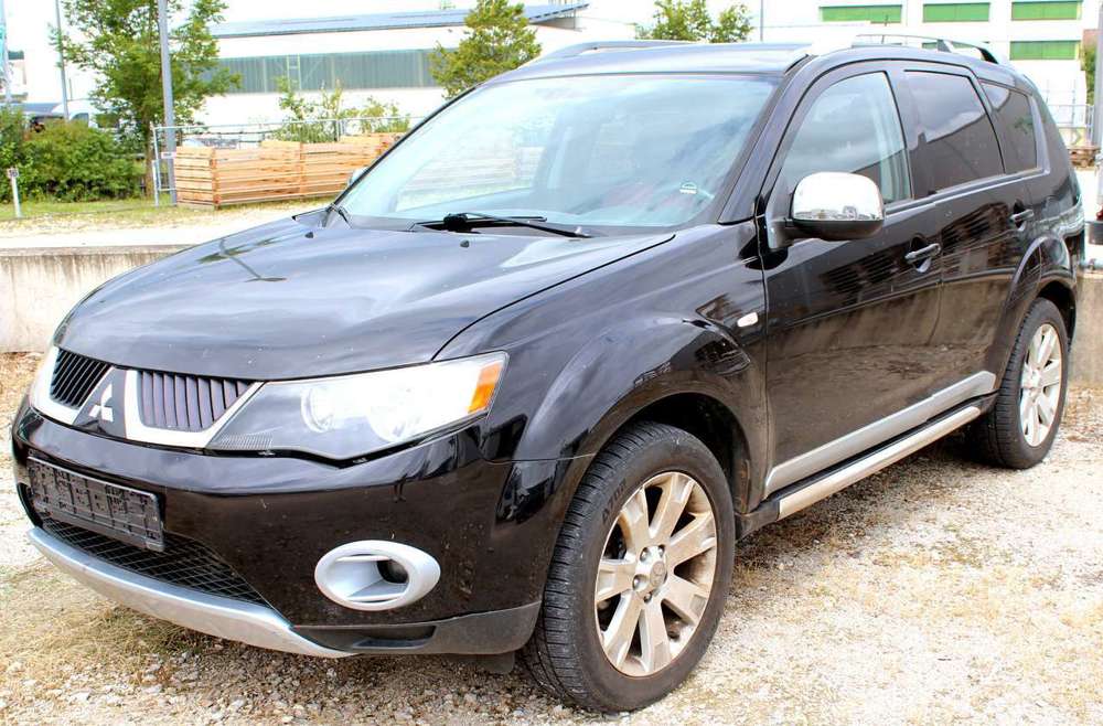 Mitsubishi Outlander 2.0,DI-D/7-Sitzer/LEDER/NAVI/4x4/TÜV