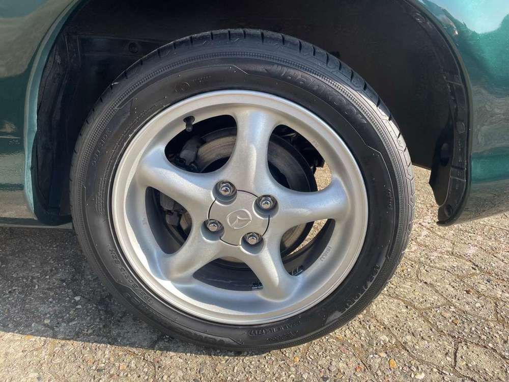 Mazda MX-5 1.6i 16V nur 67000 km aus 1.Hand