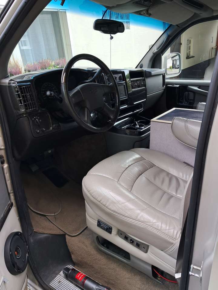 Chevrolet Chevy Van Express