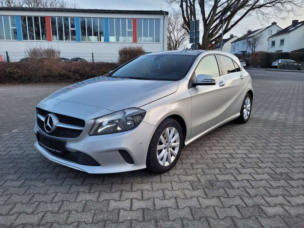 Mercedes-Benz A 180 *Navi*Sportsitze*2.Hand*