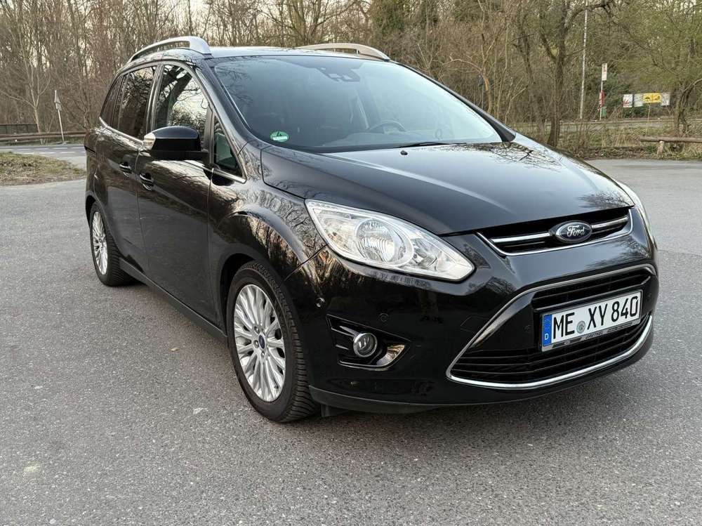 Ford Grand C-Max Titanium Panorama 7 Sitzer