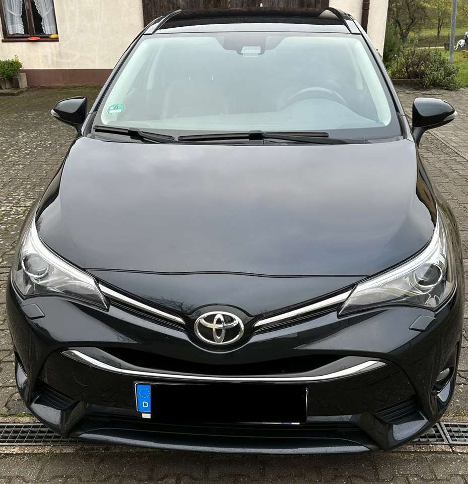 Toyota Avensis Avensis+Combi+Touring+Sports+1.8+Executive