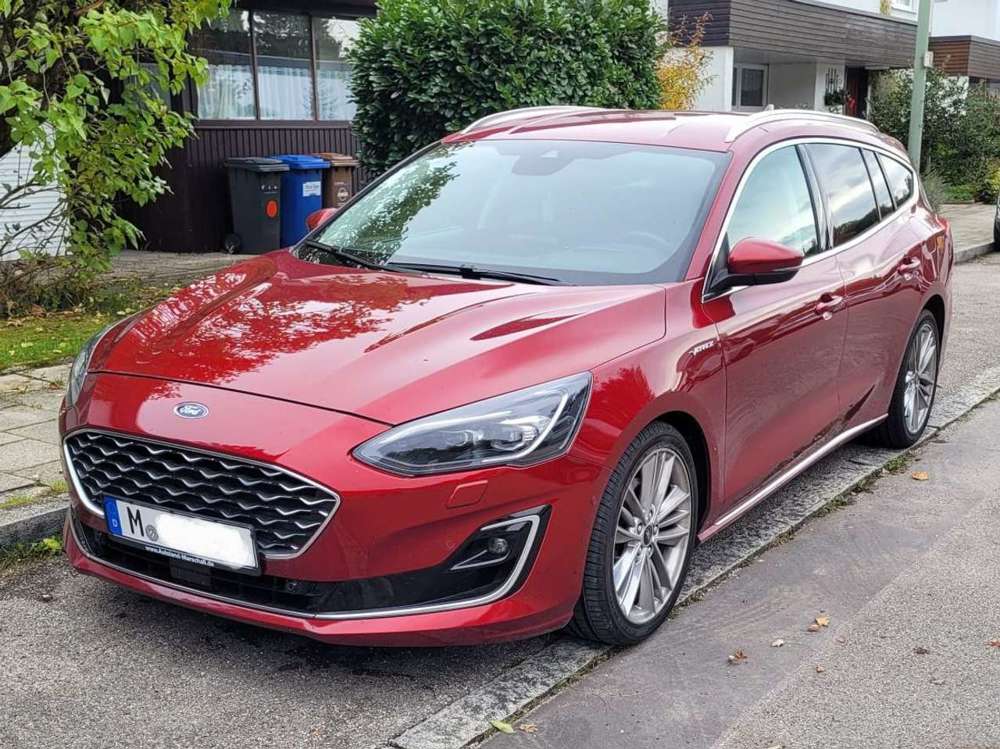 Ford Focus 2.0 TDCI 150PS Vignale Voll Euro6