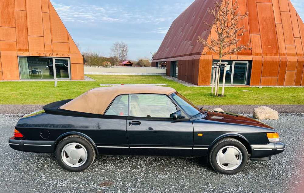 Saab 900 900 2.0 Turbo Cabrio SE