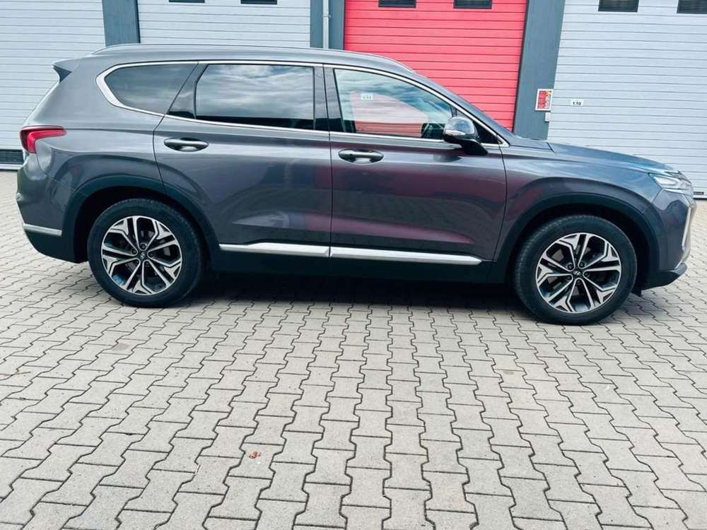 Hyundai SANTA FE Santa+Fe+2.2+CRDi+2WDStyle