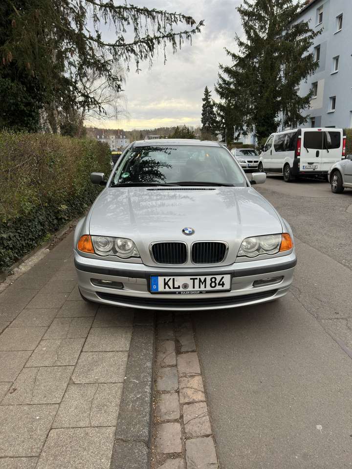 BMW 118 Basisautsattung