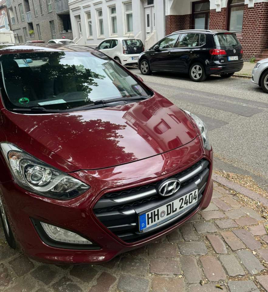 Hyundai i30 blue 1.4