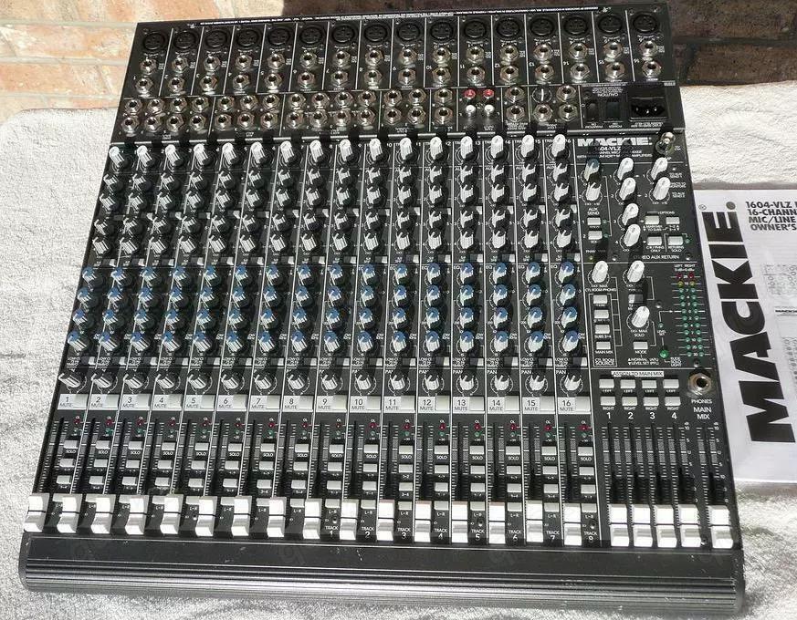 Mackie 1604 VLZ PRO 20 Kanal 19" Mixer 4 Buss 4 Sub 4 Band EQ 