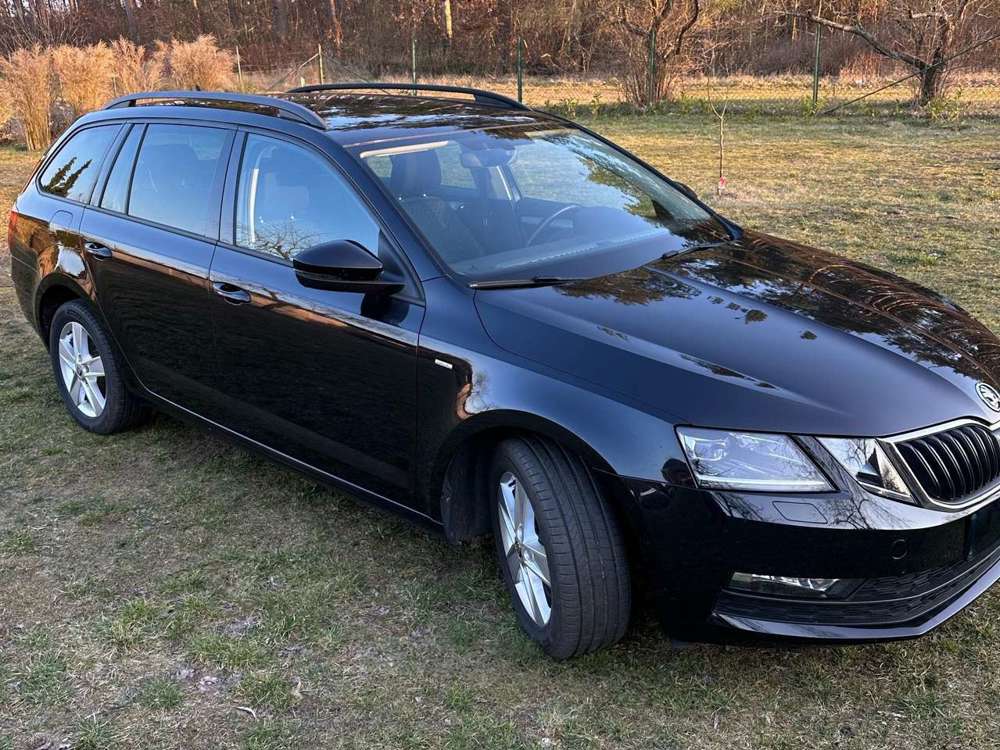 Skoda Octavia Octavia Combi 2.0 TDI DSG Drive