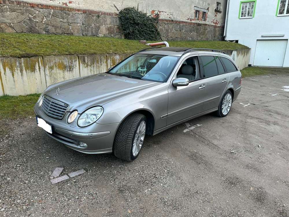 Mercedes-Benz E 500 T Avantgarde 7 Sitzer