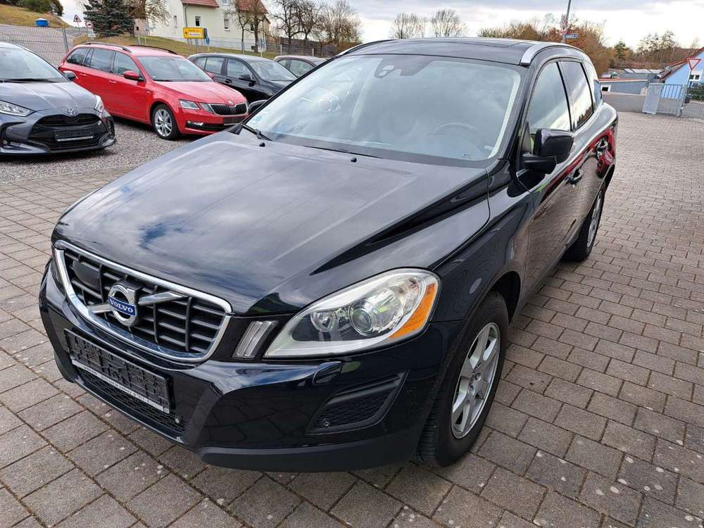 Volvo XC60 Summum AWD "Navi-Panorama-Xenon"