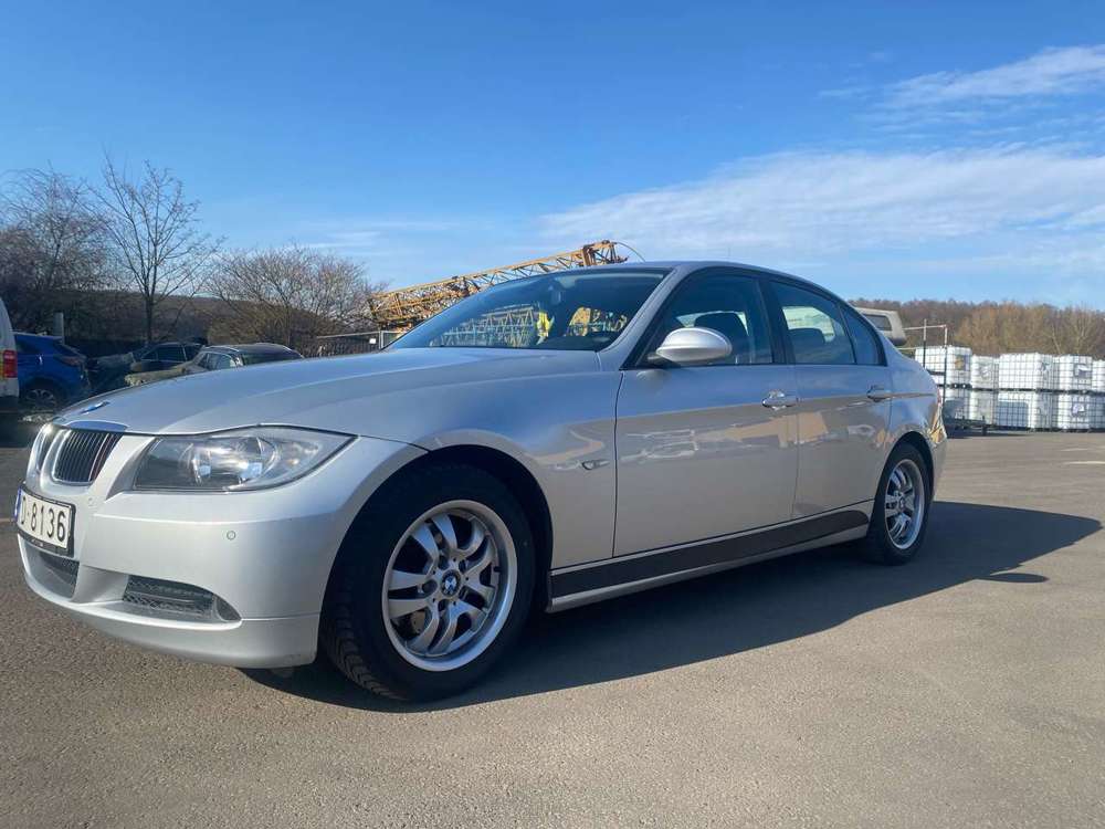 BMW 320 Limousine 6 Gang Schalter
