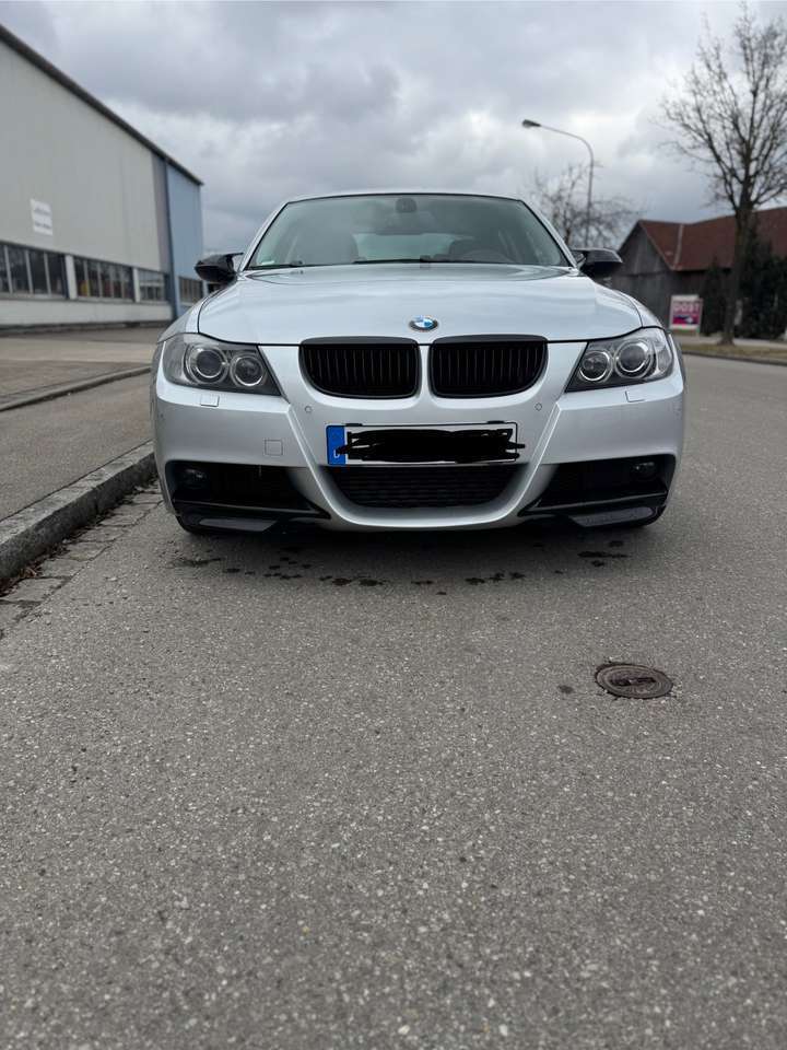 BMW 335 335i Aut. e90 Tüv neu Scheckheft gepflegt