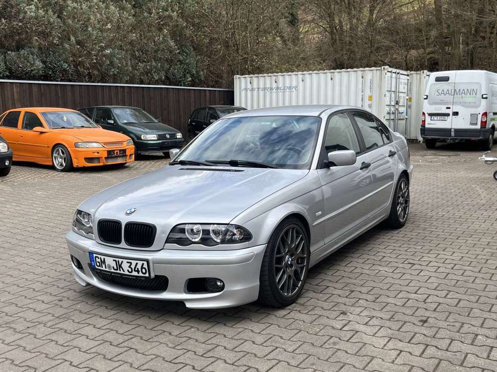 BMW 318 E46 318i
